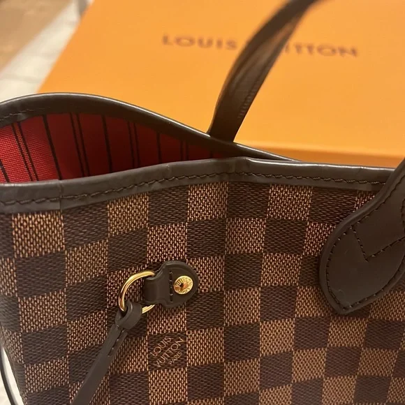 Louis Vuitton Neverfull MM - Picture 3 of 14